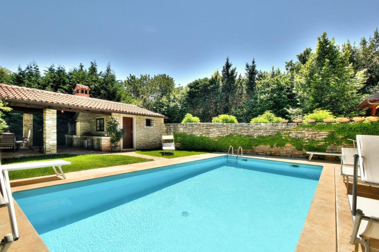 Villa Anthony With 3 Bedroom And Private Pool Near Umag Materada Exteriér fotografie